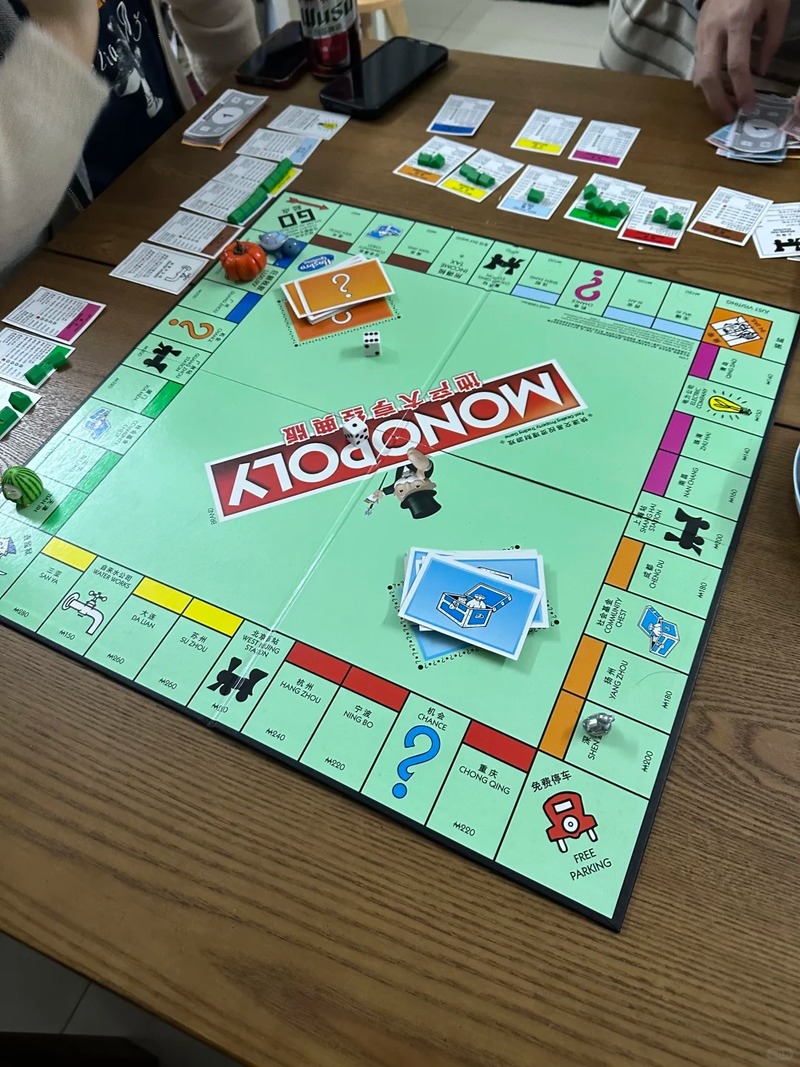 Hasbro Monopoly Classic Real S - огляд і ціна Hasbro Game Monopoly